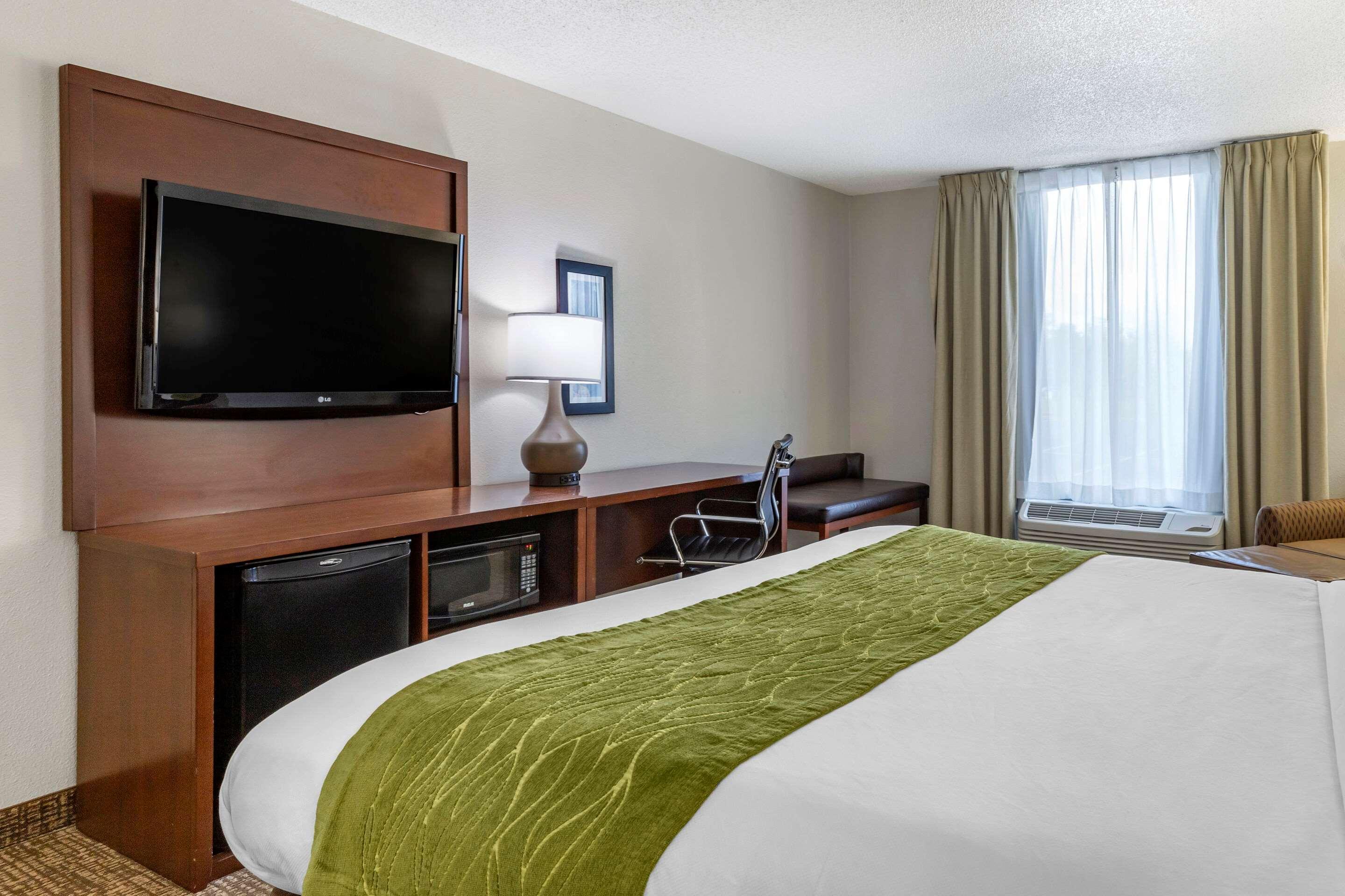 שלבי Comfort Inn מראה חיצוני תמונה
