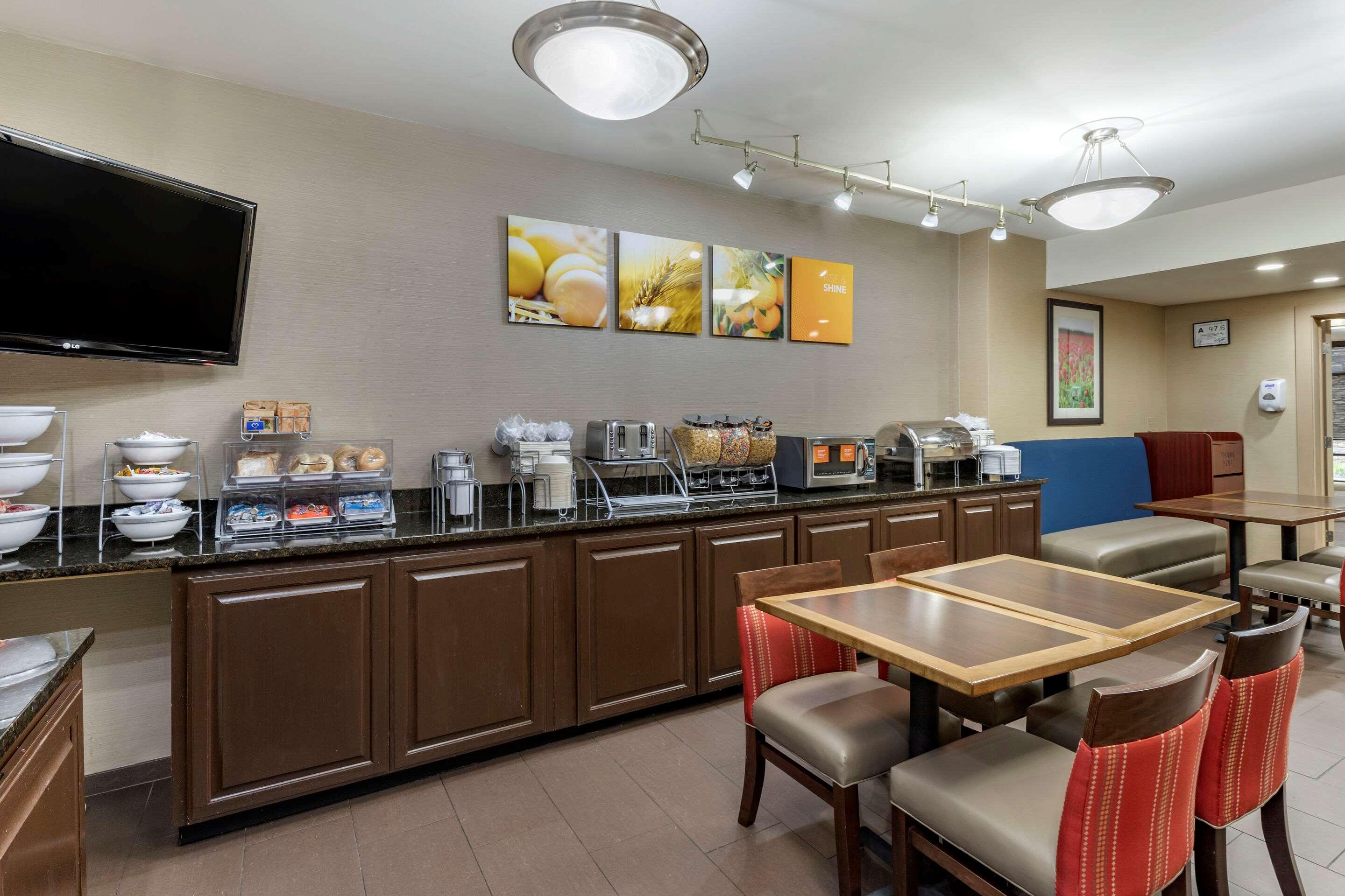 שלבי Comfort Inn מראה חיצוני תמונה