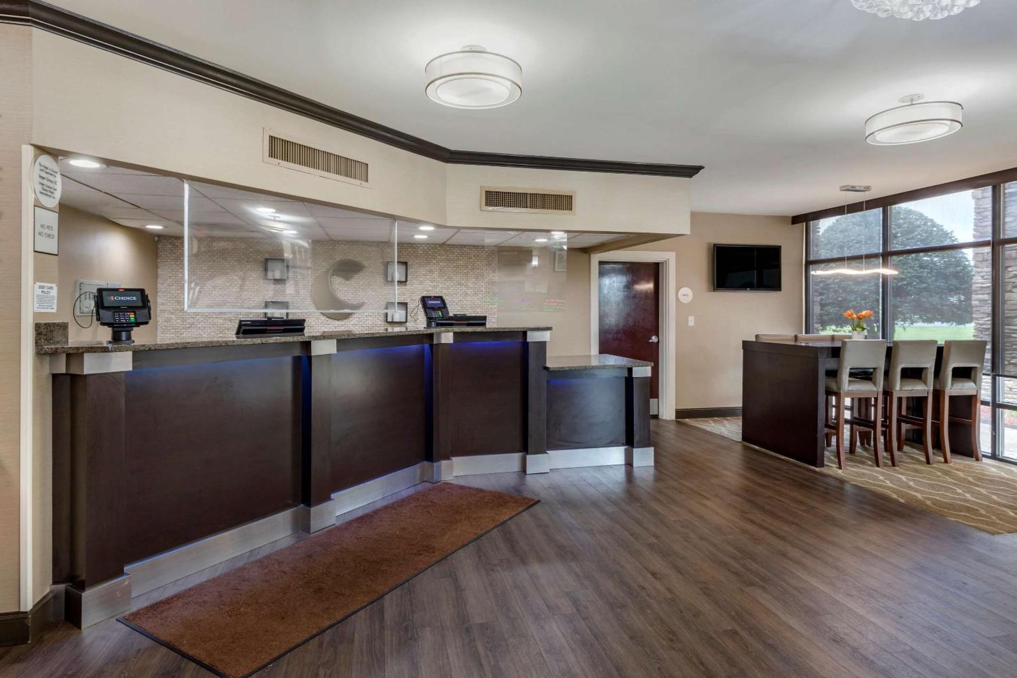 שלבי Comfort Inn מראה חיצוני תמונה